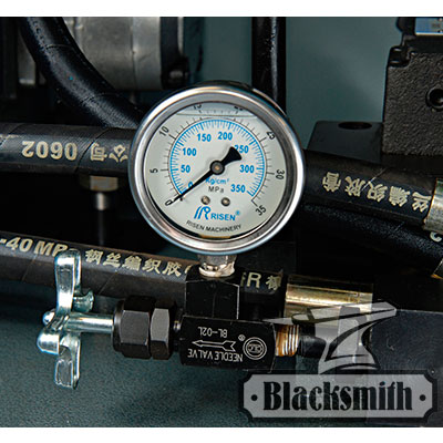 Кузнечный гидравлический пресс Blacksmith GP1-16 Кузнечный гидравлический пресс Blacksmith GP1-16