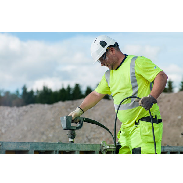 Вибратор высокочастотный Atlas Copco SMART 48 E, 230В-1-50/60Гц Вибратор высокочастотный Atlas Copco SMART 48 E, 230В-1-50/60Гц