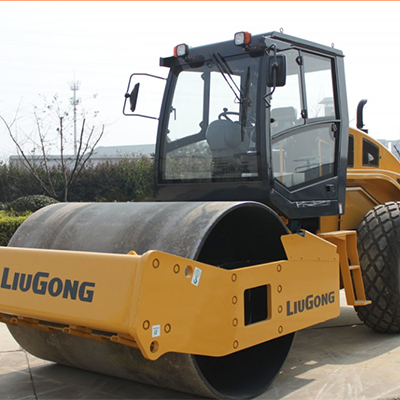 Каток грунтовый одновальцовый LiuGong CLG6126E Каток грунтовый одновальцовый LiuGong CLG6126E