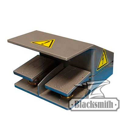 Станок универсальный для ковки Blacksmith UNV3-220V: завитки, скручивание, корзинки, гибка, кольца, трубогиб-профилегиб Станок универсальный для ковки Blacksmith UNV3-220V: завитки, скручивание, корзинки, гибка, кольца, трубогиб-профилегиб