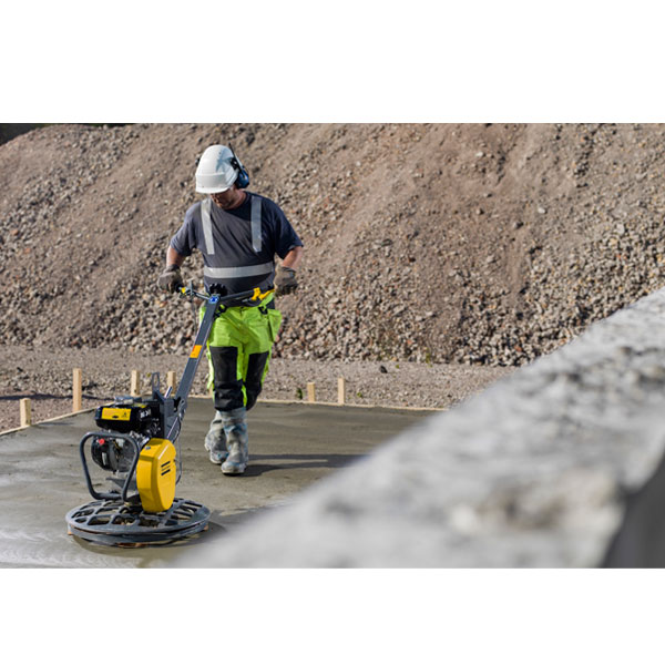 Машина бетоноотделочная кромочная Atlas Copco BG 245 E F Машина бетоноотделочная кромочная Atlas Copco BG 245 E F