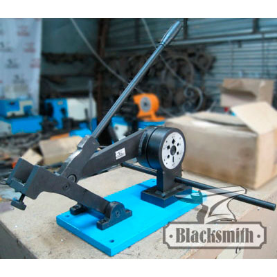 Станок для резки металла Blacksmith MR8 дисковый Станок для резки металла Blacksmith MR8 дисковый