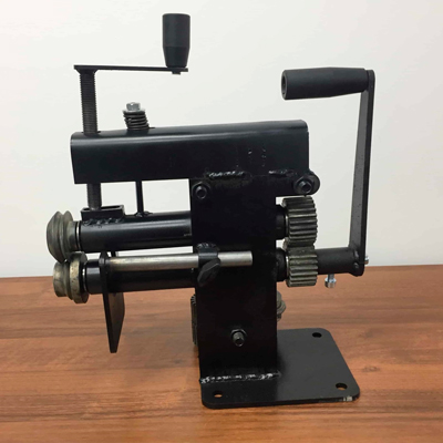 Станок зиговочный ручной Rollen-Machine RM-140x1 мм Станок зиговочный ручной Rollen-Machine RM-140x1 мм