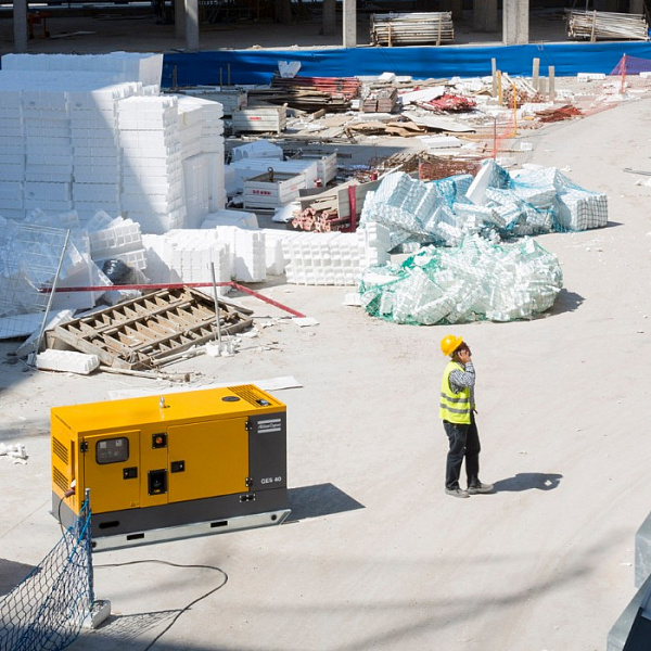 Дизельная электростанция Atlas Copco QES 320 в кожухе Дизельная электростанция Atlas Copco QES 320 в кожухе