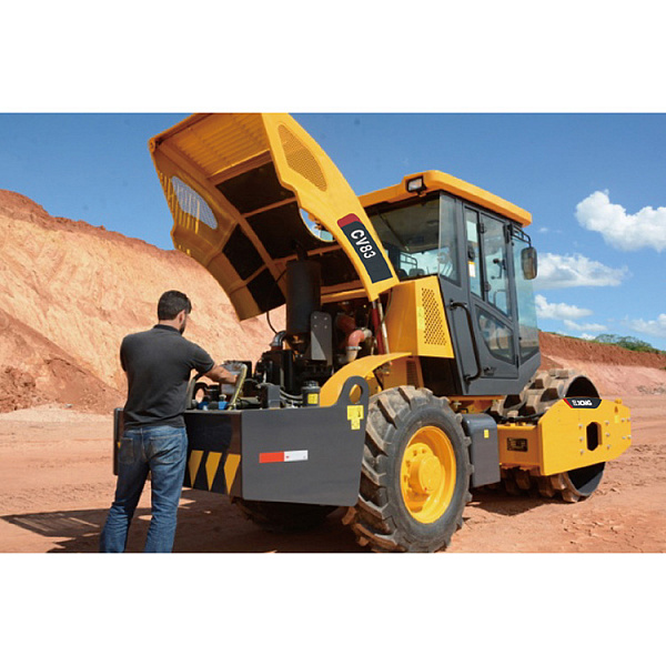 Дорожный каток XCMG CV83U Дорожный каток XCMG CV83U