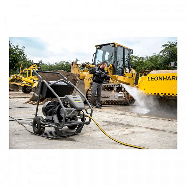 Аппарат сверхвысокого давления Karcher HD 13/35-4 (1.367-154.0) Аппарат сверхвысокого давления Karcher HD 13/35-4 (1.367-154.0)