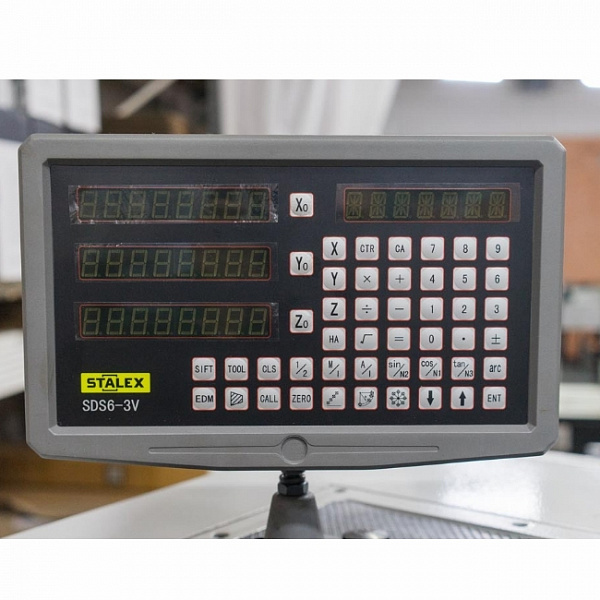 Станок токарно-винторезный Stalex CM6241/1500 зона обработки 410х1500 мм (с УЦИ, 380 В) Станок токарно-винторезный Stalex CM6241/1500 зона обработки 410х1500 мм (с УЦИ, 380 В)