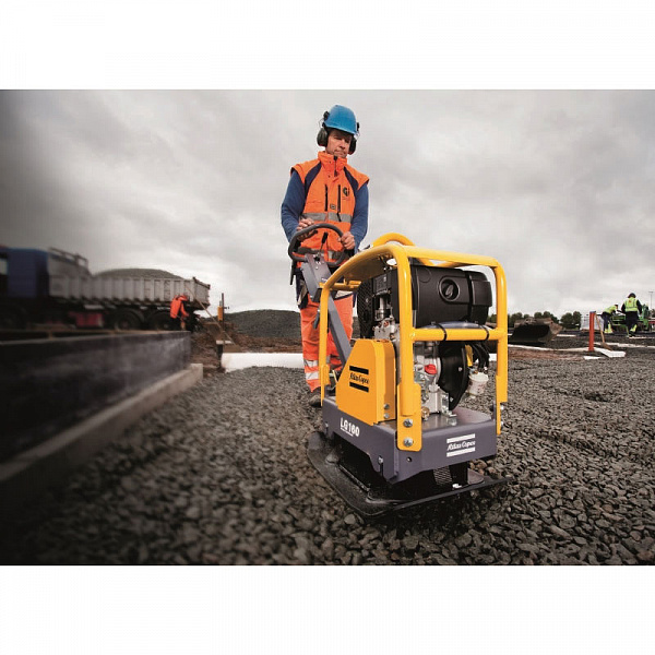 Виброплита Atlas Copco LG 160 (бензо 450 мм) Виброплита Atlas Copco LG 160 (бензо 450 мм)