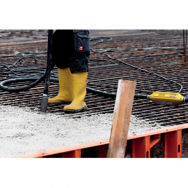 Высокочастотный глубинный вибратор Wacker Neuson IRFU 45/230/10 (8 м) Высокочастотный глубинный вибратор Wacker Neuson IRFU 45/230/10 (8 м)