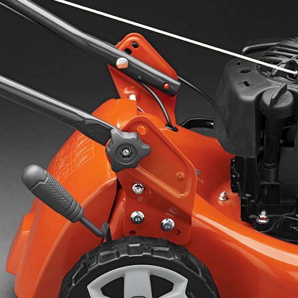 Газонокосилка бензиновая Husqvarna LC140 Газонокосилка бензиновая Husqvarna LC140