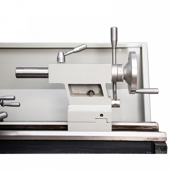 Станок токарный Metal Master MASTERTURN 3360E Станок токарный Metal Master MASTERTURN 3360E