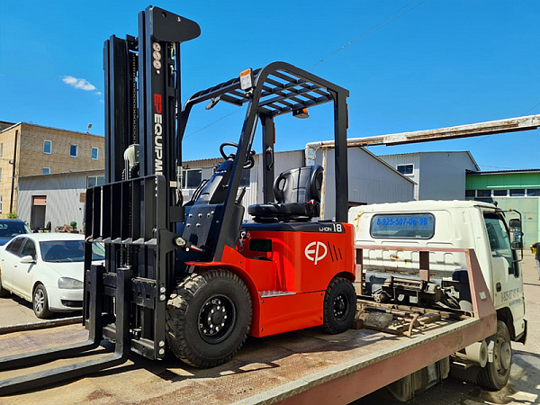 Электрический погрузчик EP EFL181 (48V/150AH,50A ON-BOARD CHARGER) Электрический погрузчик EP EFL181 (48V/150AH,50A ON-BOARD CHARGER)